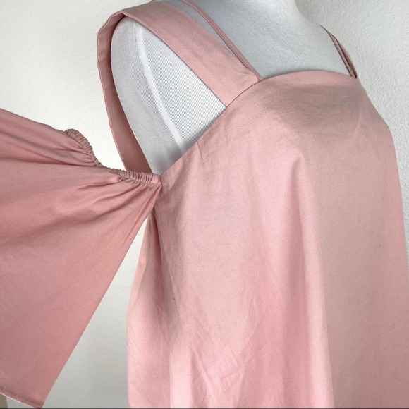 NWT J.O.A Just One Answer Cold Shoulder Top - Picture 5 of 9